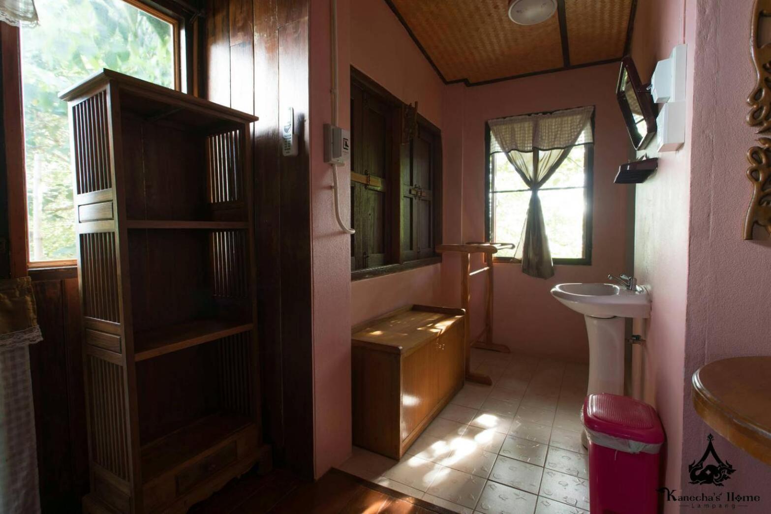 Kanecha'S Home Lampang Exterior photo
