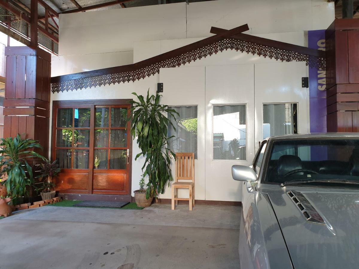 Kanecha'S Home Lampang Exterior photo